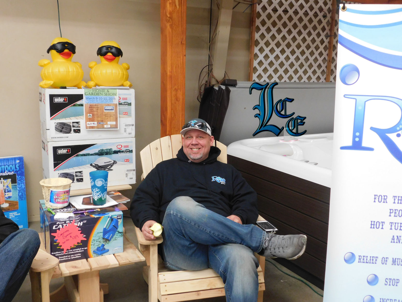 Relax Hot Tubs returns to EXPO